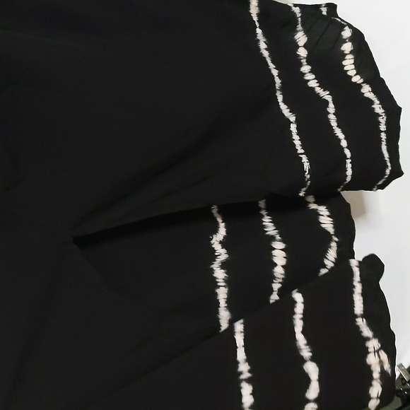 BECCA Iconic Tie-dye Cover-up/ Duster ~ NWT - Picture 7 of 11